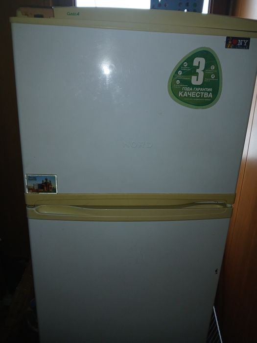Продам холодильник