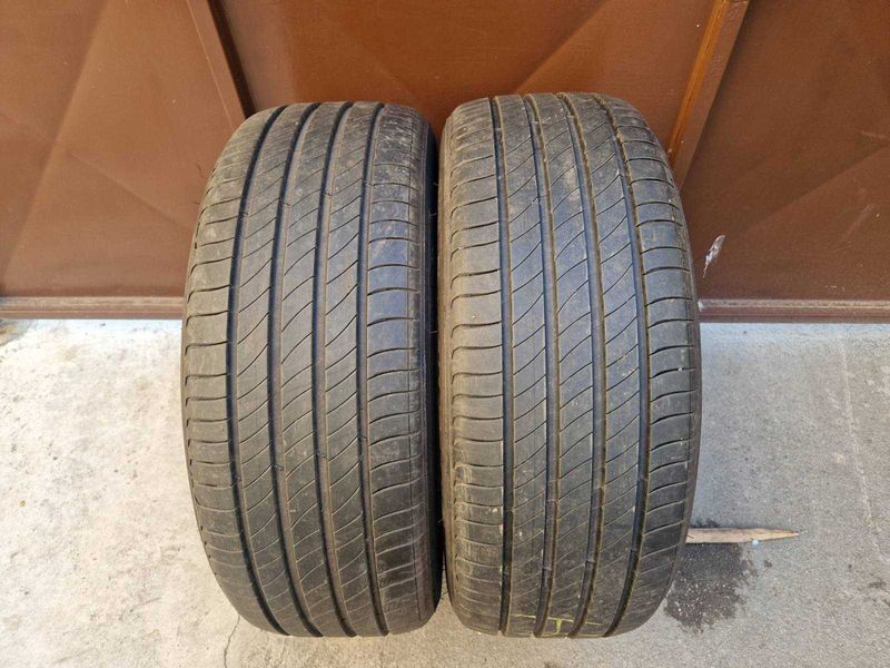2 Michelin R19 235/55
летни гуми
DOT5122