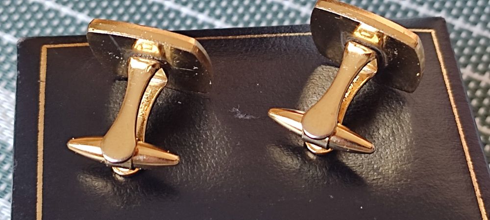 Butoni masonici vechi auriți  pentru cămașă