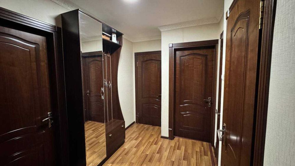 Продаю свою 4 комнатною квартиру на Думбрабаде Возможно Ипотека (+ 5%)