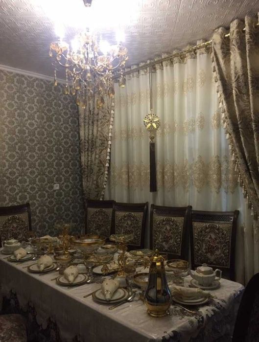 Продаётся участок М.Ашрафи ор Самарканд кафе