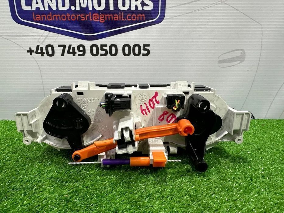 panou comanda clima peugeot 208 2012-2019