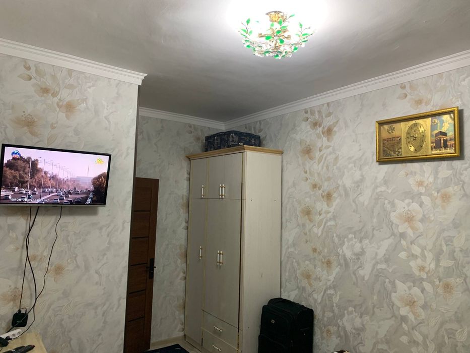 Paxtaboshida Dom sotiladi parda gilam kuxinniy shkaf qoladi