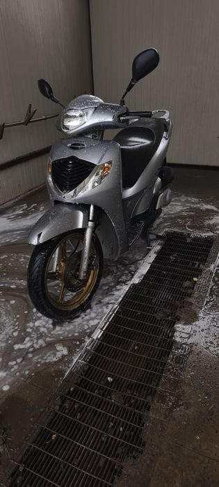 Vând Honda Sh 125i