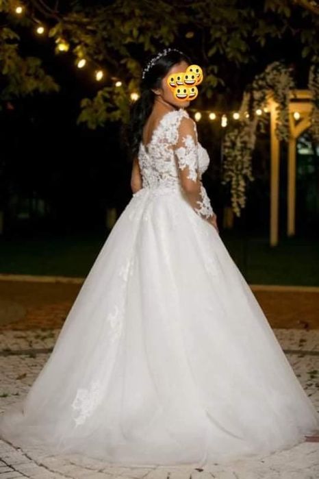 Vand rochie de mireasă