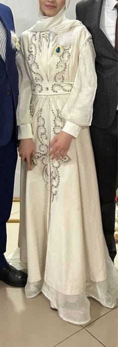 Продам платье на узату