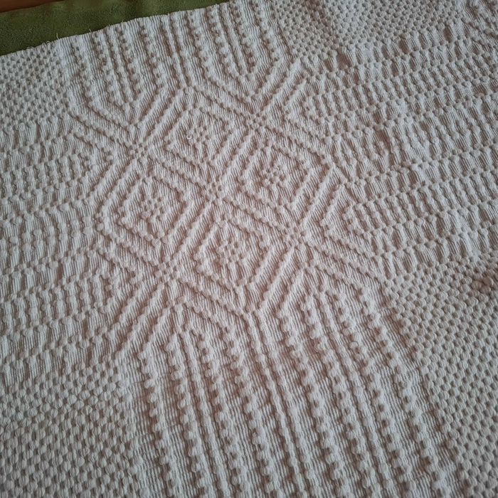 НОВИ.Памучни покривки за легло различни размери.