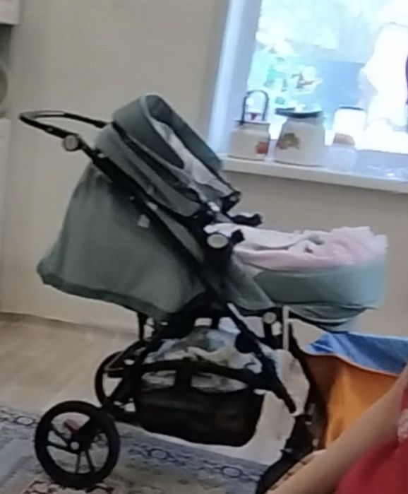 Продам детскую коляску