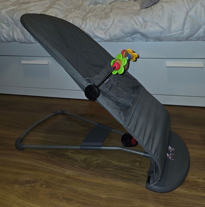 Balansoar BabyBjörn Bliss + jucărie Ochi bulbucati 650 lei negociabil