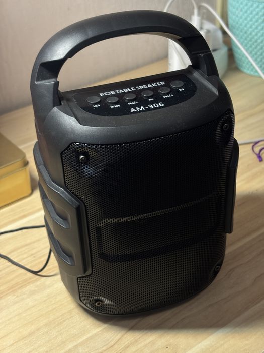 Музыкальная колонка