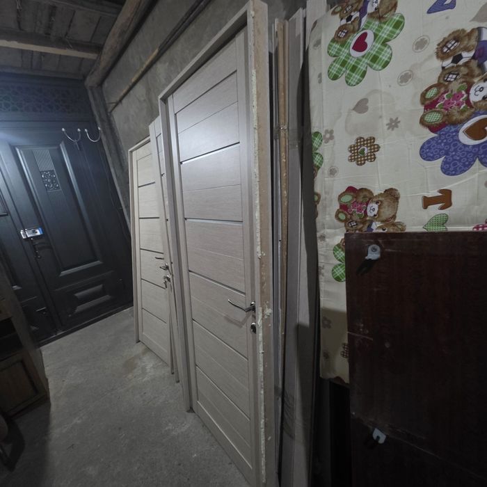 Срочно продам двери 6 штук