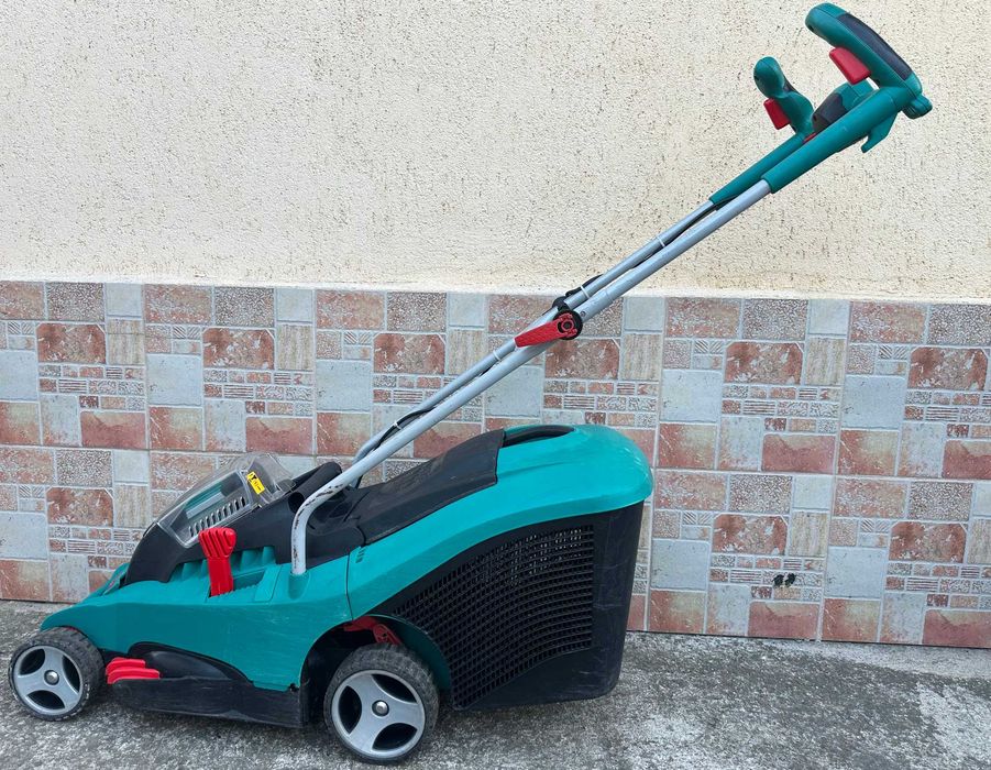 BOSCH Rotak 34 Li - Акумулаторна косачка за трева 36V