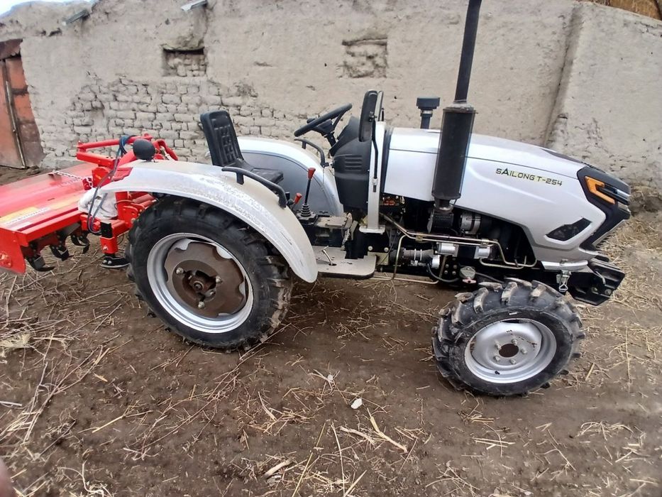 Трактор SAILONG-254