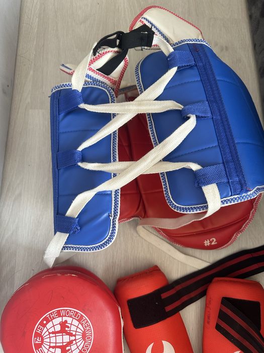 Набор тхэквондо кимоно