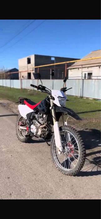 Продаетс мотоцикл эндуро 500 тыс есть торг