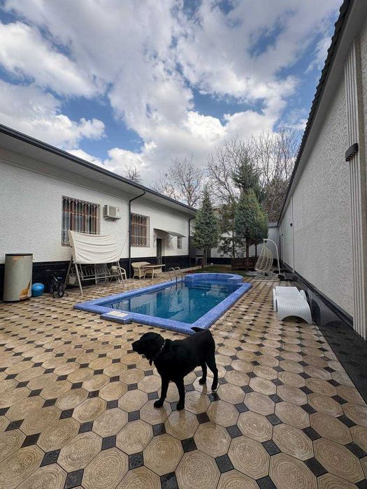 продается дом в элитной махале 5,6 соток