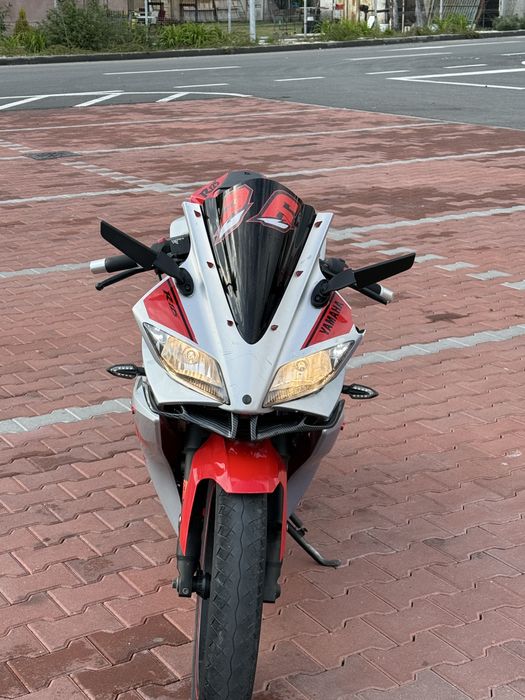 Yamaha YZF R125