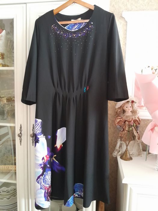 Продам женскую одежду 54-56 р