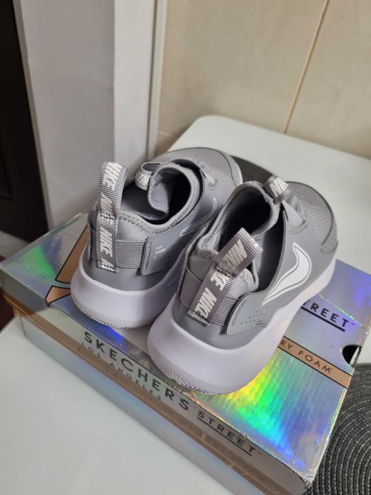 Adidași Nike băieți originali noi nr. 40 in stare foarte bună