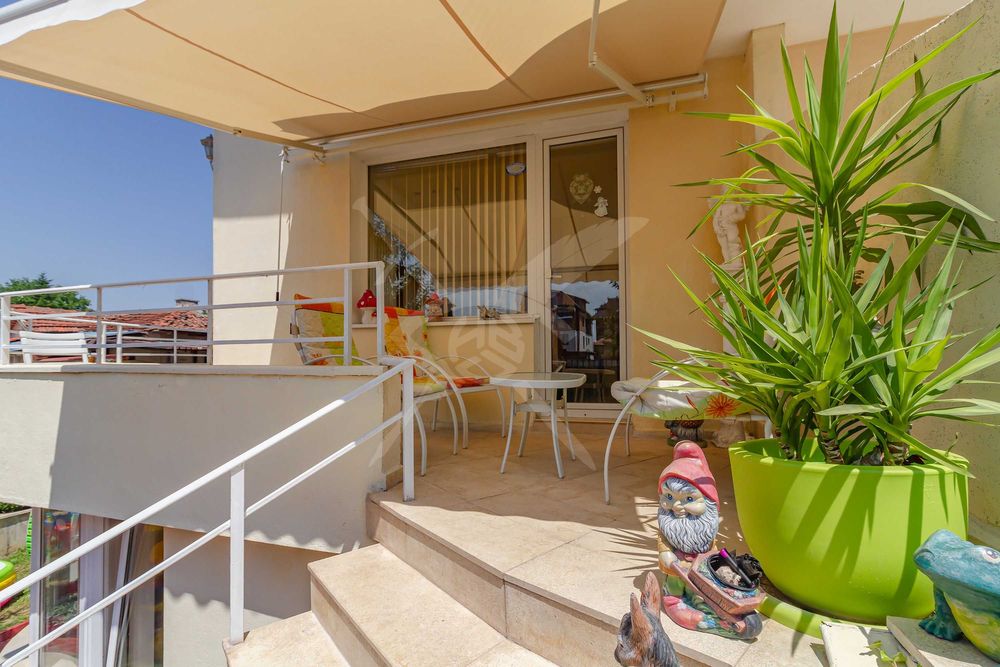 Продава се Къща в София, Левски - 450 кв.м за 1700 €/кв.м - Снимка #4