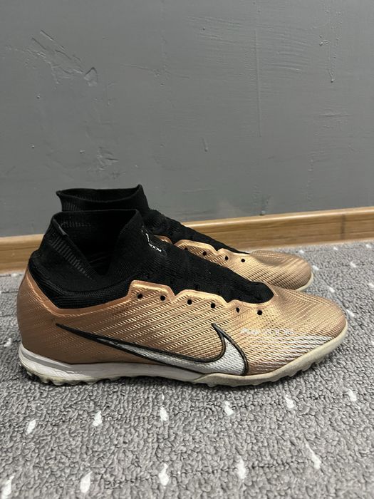 Продам сороконожки Nike mercurial