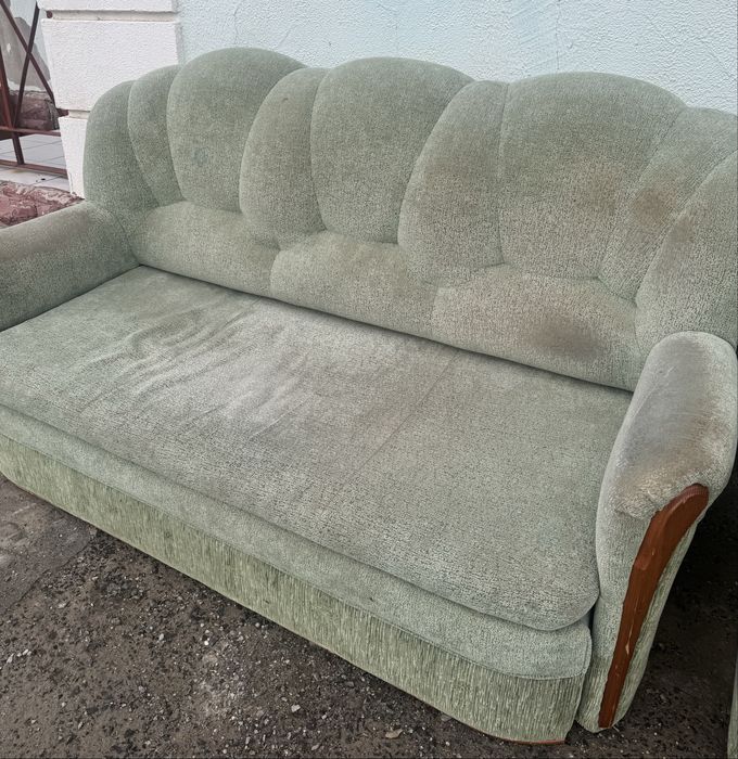 Продается б/у диван