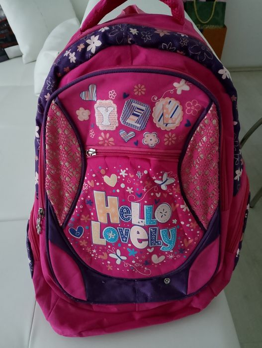 Vând rucsac sport/fashion ,pentru  fete,in stare perfecta,