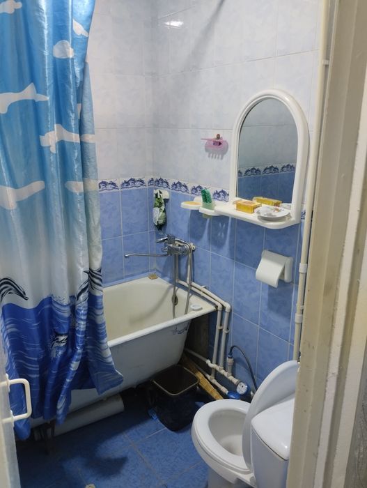 Assalomu alaykum kirgili 24 maktab roparasida 2 xonali uy