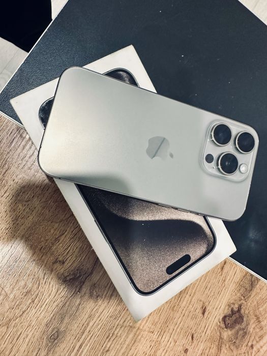 АЙФОН 15 Про 90%