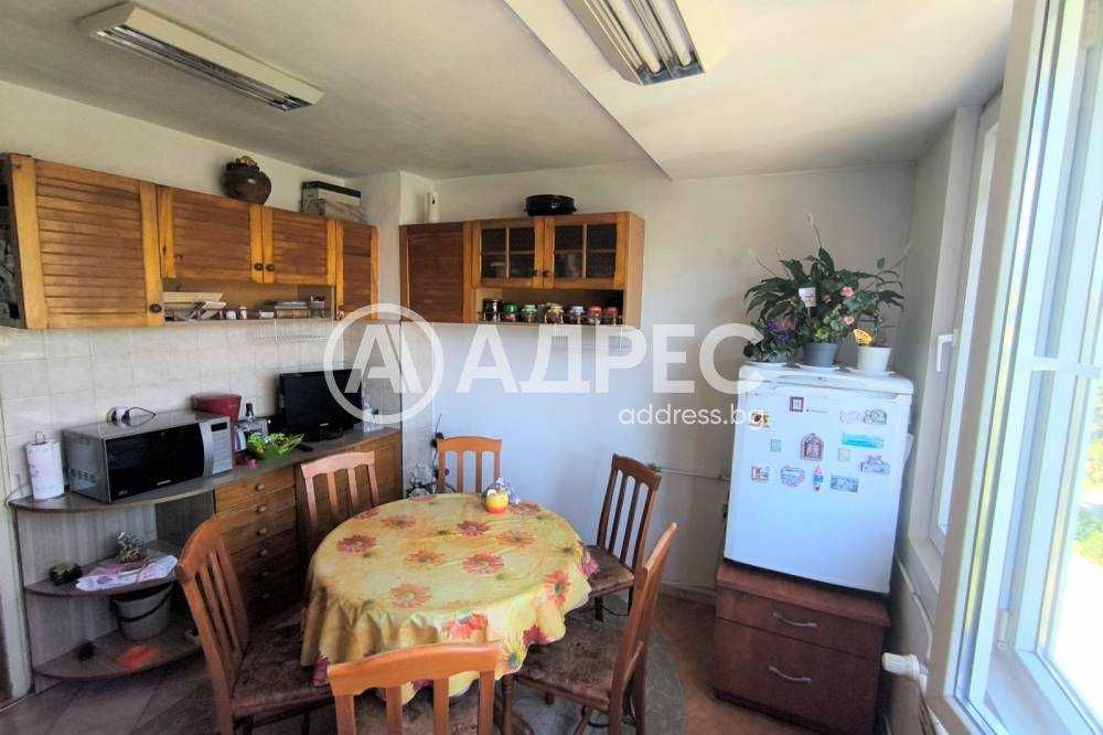 Продава се Тристаен апартамент в Разград, Център - 80 кв.м за 1563 €/кв.м - Снимка #1