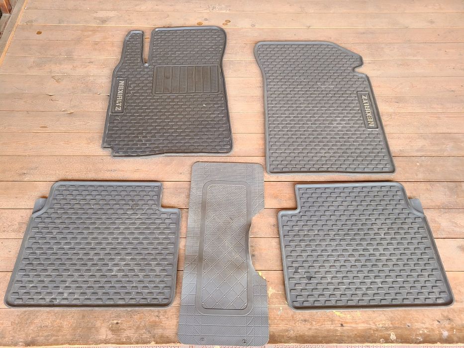 Коврик Nexia3 uchun sotiladi