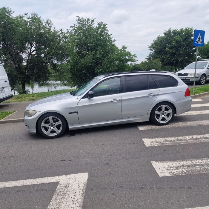 BMW 3 Series 2011