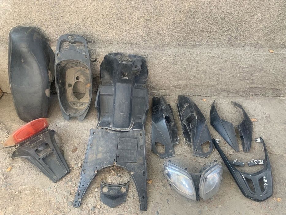 Продам мото запчасти