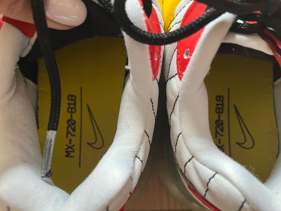 Маратонки Air Max 720-818