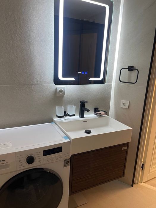 Продается 3х ком квартира, ориентир: Ц-1 Street 77, 80м²