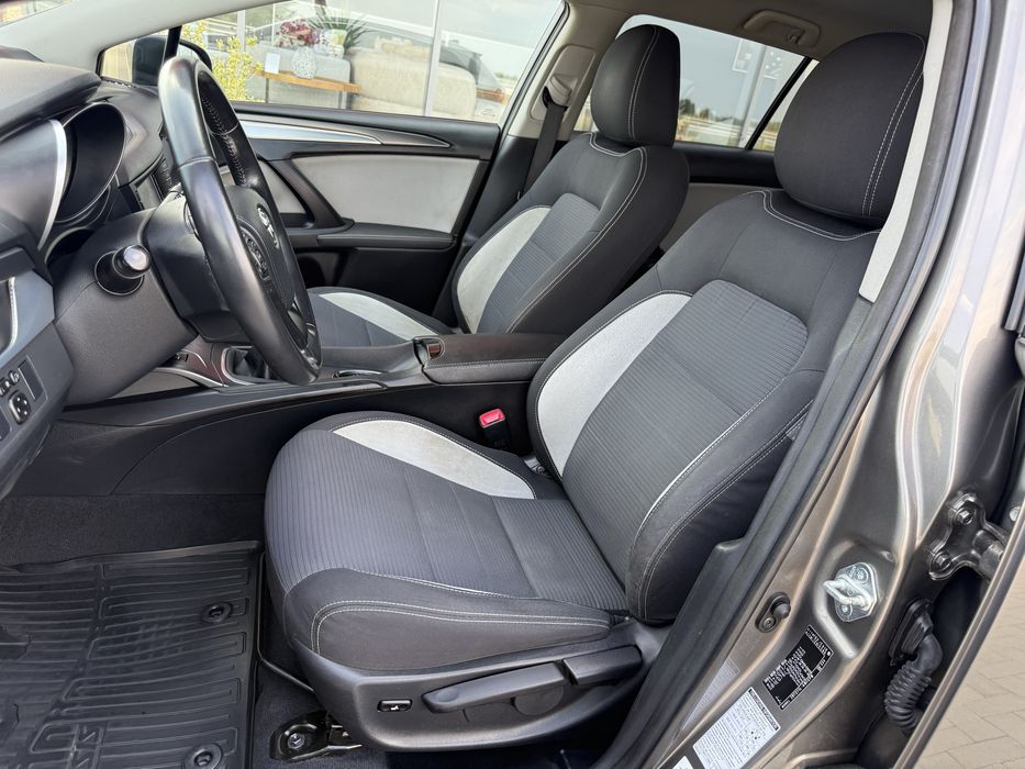 Toyota Avensis 1.8 VVT-i 2016г. EURO 6  / NAVI / CAMERA