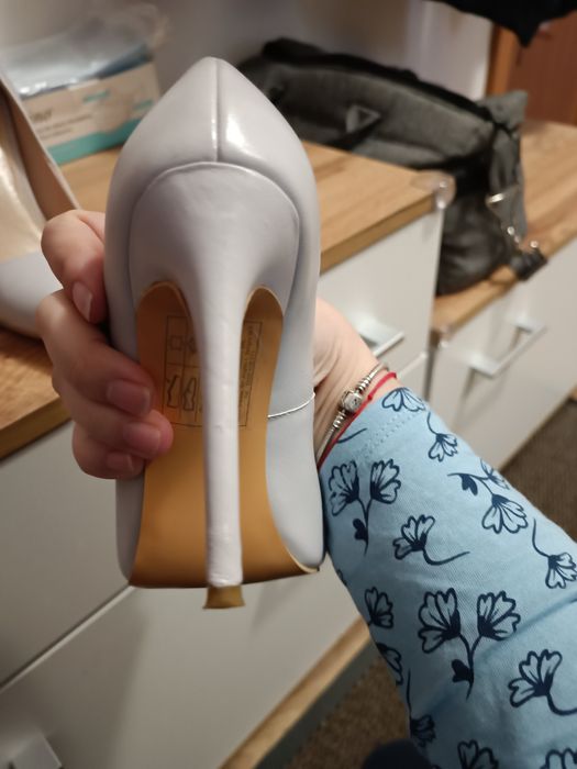 Vand pantofi piele Benvenutti