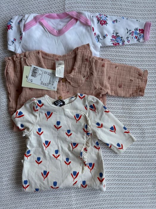 Бебе момиче лот 0-1 новородено