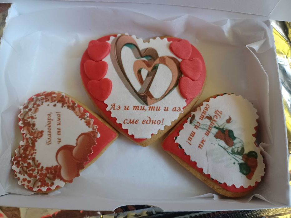 Свети Валентин/меденки/ торта за Св. Валентин