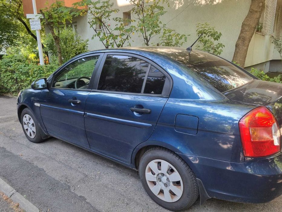 Vand hyundai accent 2006 cu GPL