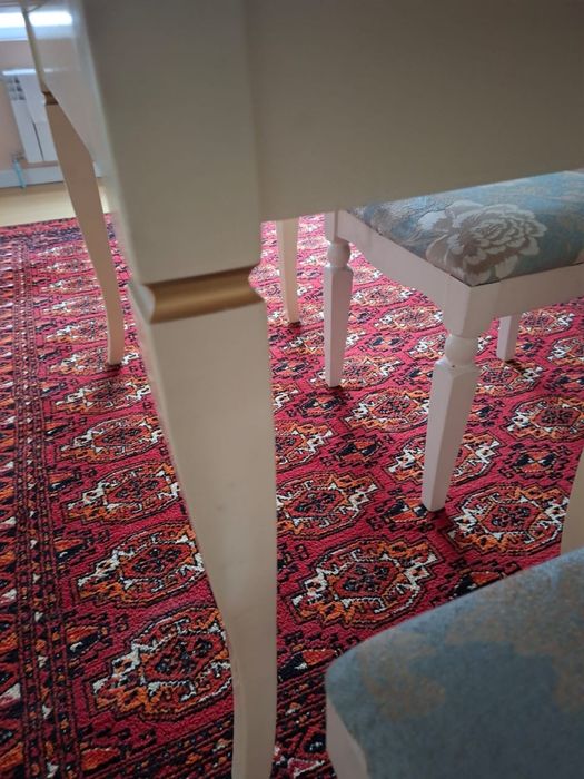 Продается стол и стулья!