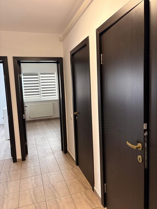 Apartament complet mobilat cu 2 camere și loc de parcare cu CF,