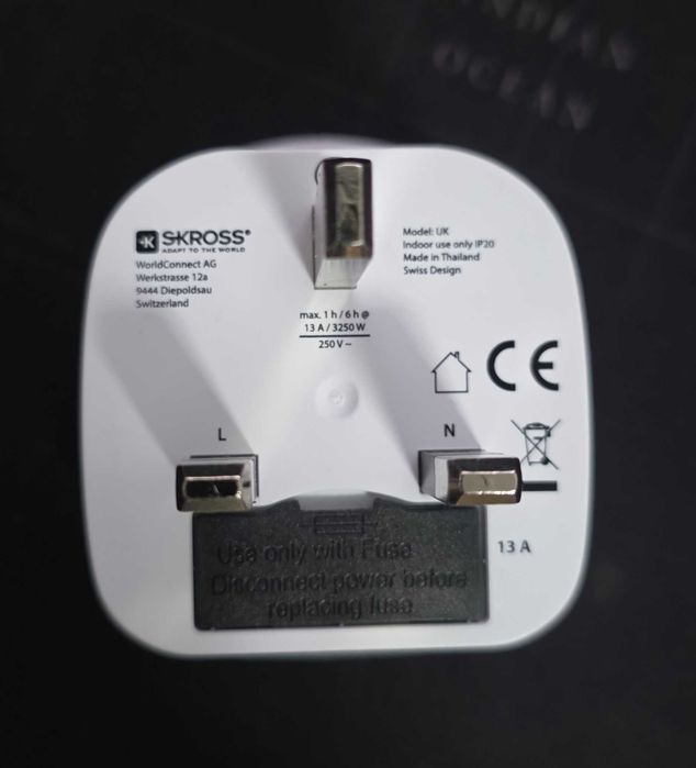 Adaptor Priza EU la UK Skross