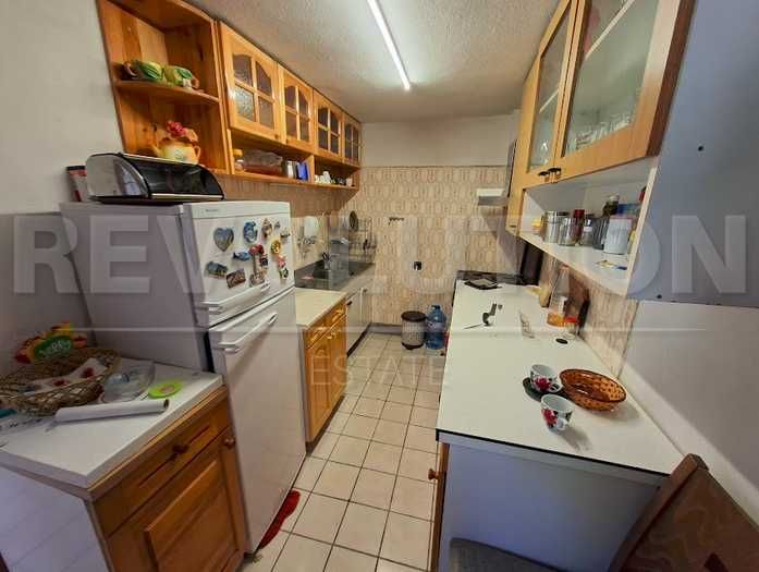 Продава се Къща в Дупница - 248 кв.м за 718 €/кв.м - Снимка #21