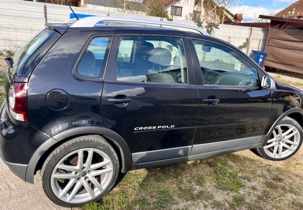 Vand polo cross 1.4 benzina