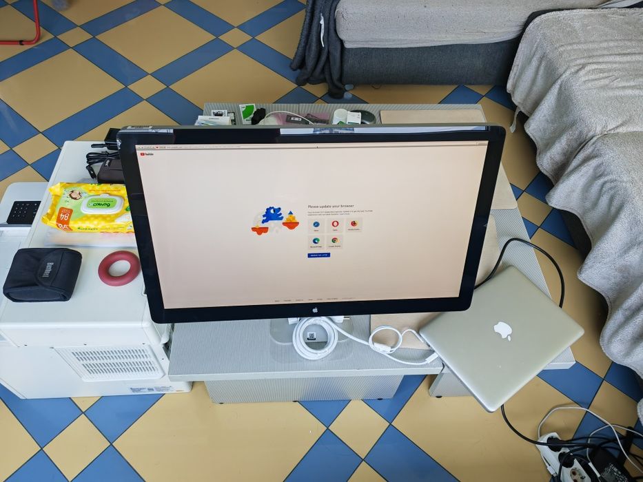 Apple Thunderbolt Display 27"-многофункционален Монитор-докинг станция