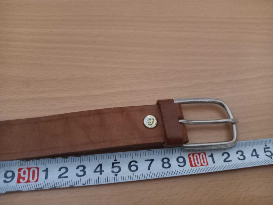 Продавам дамски колан от естествена кожа  105см