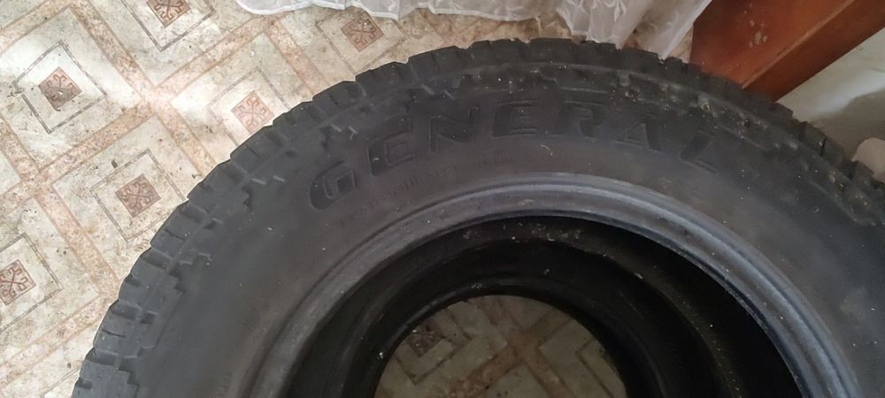 Гуми Grabber  235 60 16