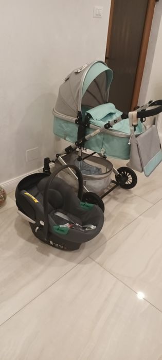 Vand scoica Cybex Aton B2 cu adaptori