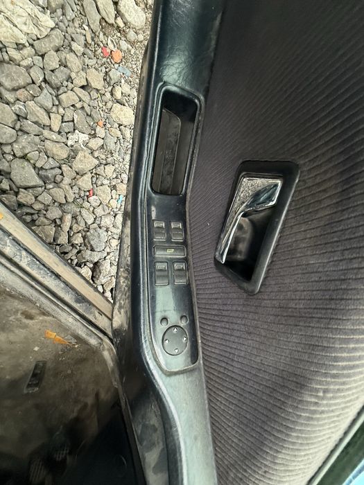 Audi 80 b4 1.8i 75кс На Части